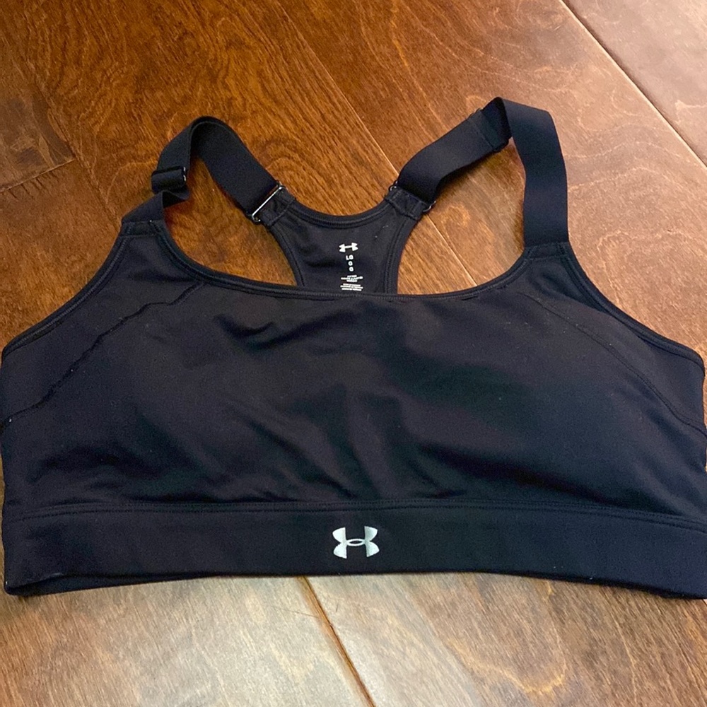 COPY - Women’s size large under armour sports bra
